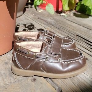 Children’s Place Brown Boat Velcro Shoes 7